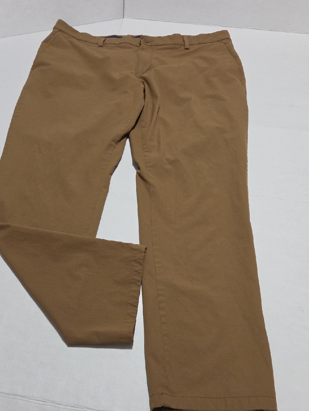 Vineyard Vines Men's Tan Chinos